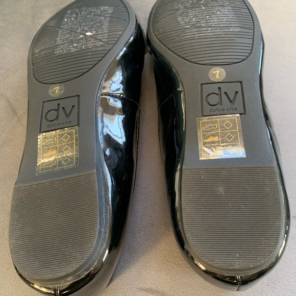 Brand new Dolce Vita flats - Picture 3 of 3